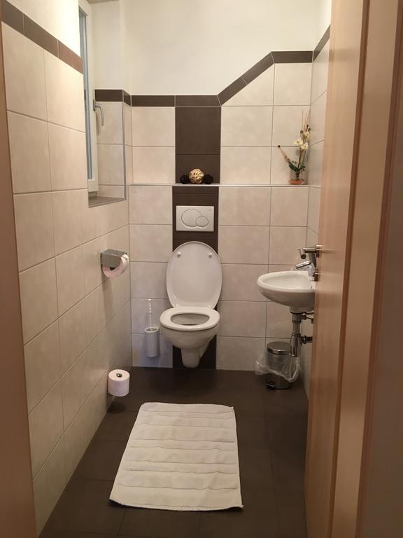 Ferienwohnung Holzknecht イェルツェンス エクステリア 写真